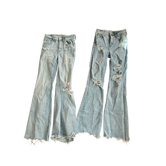American Eagle Super Hi Rise Flare Jeans Womens Sz 4 Light Wash lot of 2 - Picture 1 of 5
